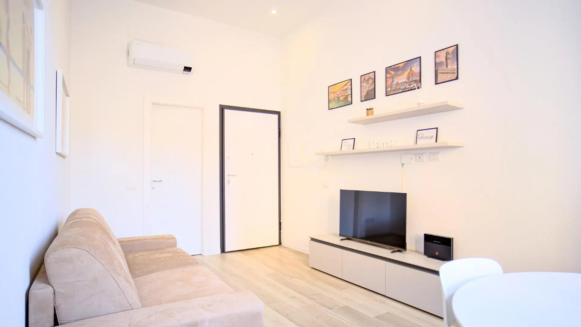 Cavour - Boutique Home In Florence