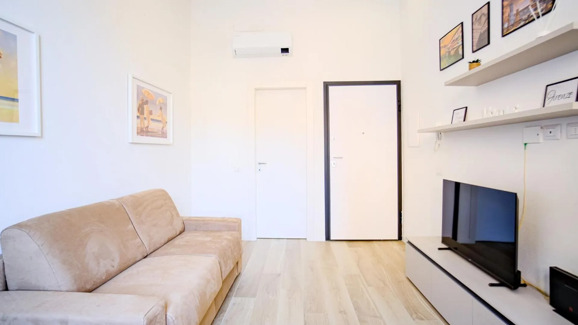 Cavour - Boutique Home In Florence