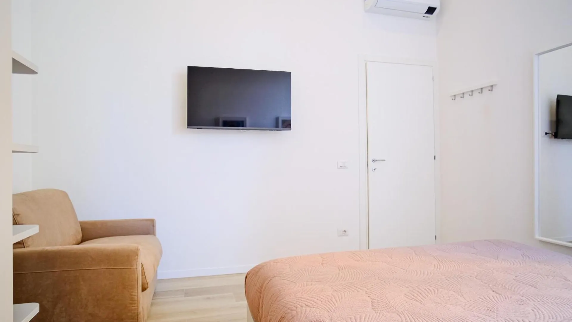 Apartment Cavour - Boutique Home In Florence