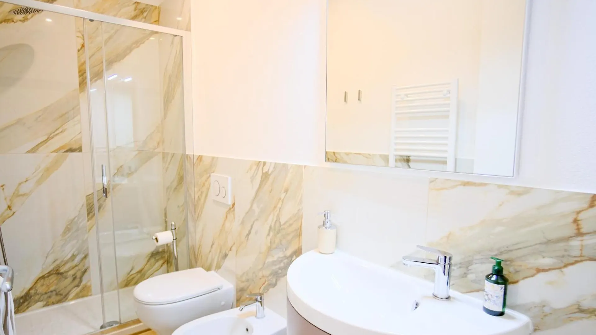 Apartment Cavour - Boutique Home In Florence Italy